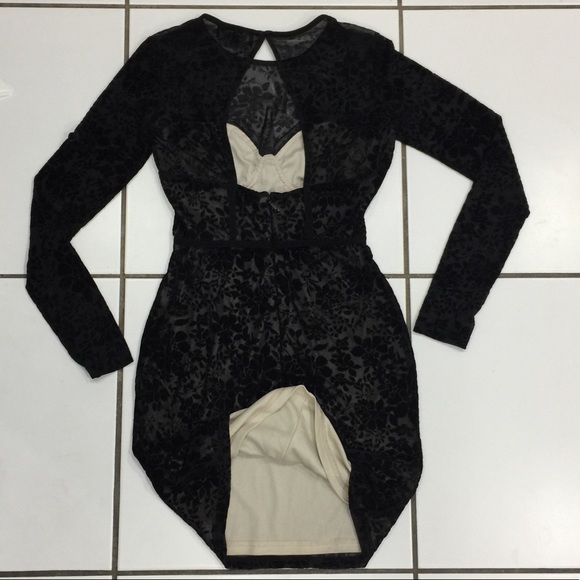 Host Pick ✨Lulus Backless Velvet Print Dress - Picture 7 of 7